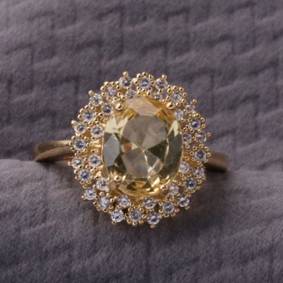 477 Women Cubic Zirconia Decor Ring Copper Jewelry - Picture 2 of 3